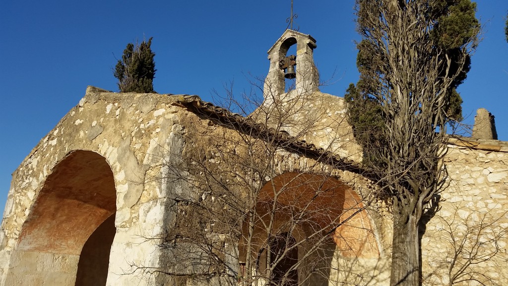 Eygalières... La chapelle Sainte Sixte. En Provence